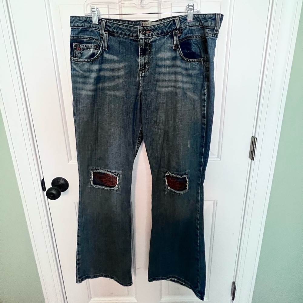 LEI 90’s Rare Vintage Blue Distressed Patchwork Flare Jeans